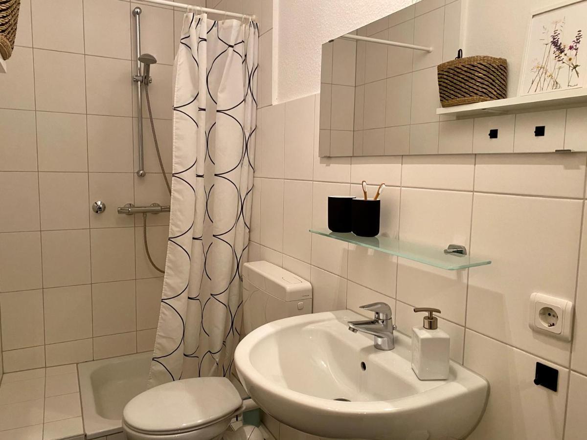 Zentrumsnahe schöne Altbauwohnung bis 4 Personen Flensburg Exterior foto
