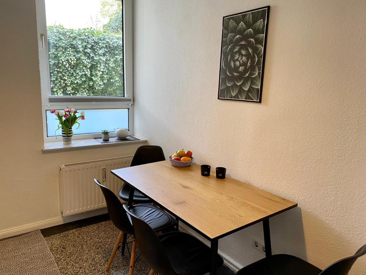 Zentrumsnahe schöne Altbauwohnung bis 4 Personen Flensburg Exterior foto